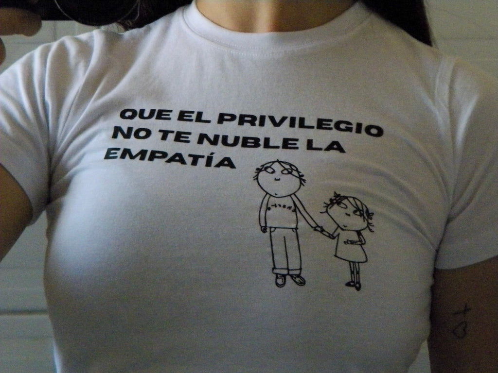 Polera ''empatía y xarlilola''